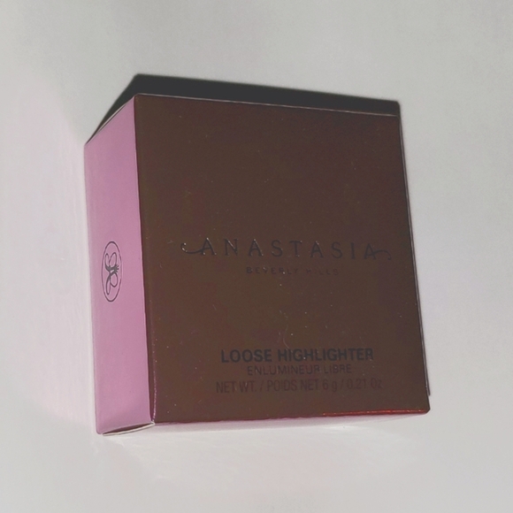 Anastasia Beverly Hills Loose Highlighter in Peach Fizz 0.21 0z - Picture 4 of 7